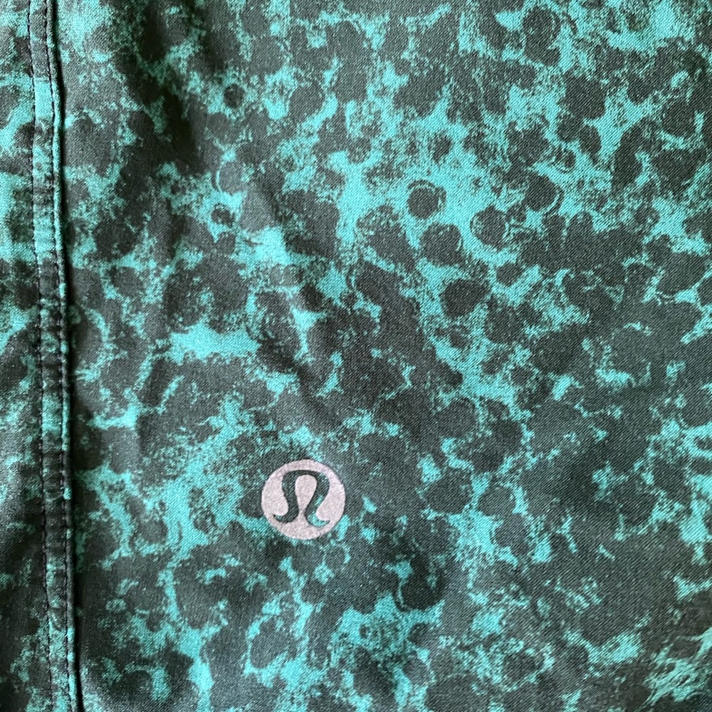 LULULEMON - Men’s Pace Breaker Shorts Green Camouflage Pattern - Picture 7 of 7